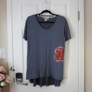 Selfee Top with Rose Applique